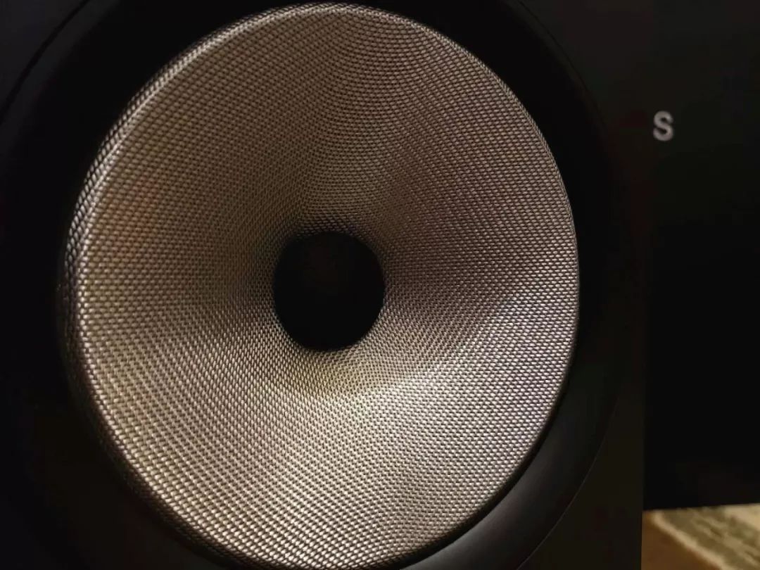 bowerswilkins耳机,沃尔沃s90宝华韦健音响