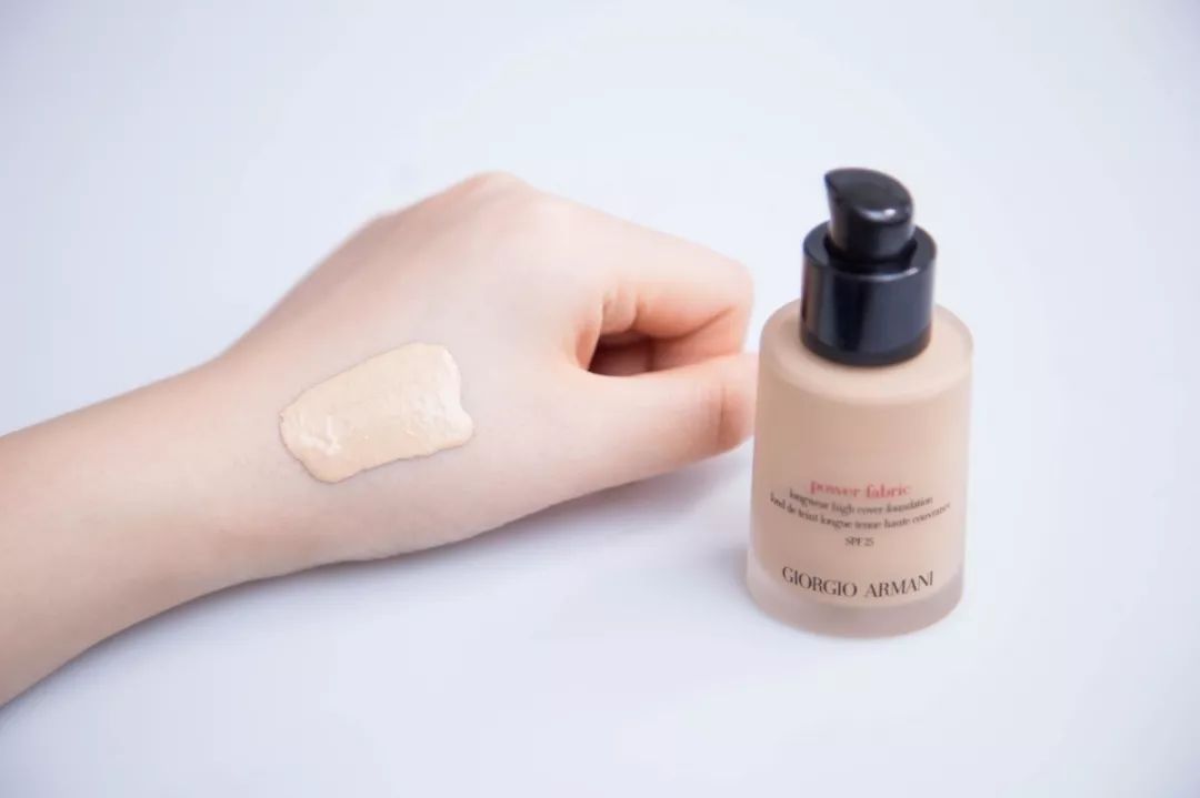 阿玛尼放大招?我敢赌,这波双十一它赢定了!