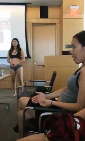 在学校被调侃怎么办,在学校被人嘲笑该怎么办呢犯法吗