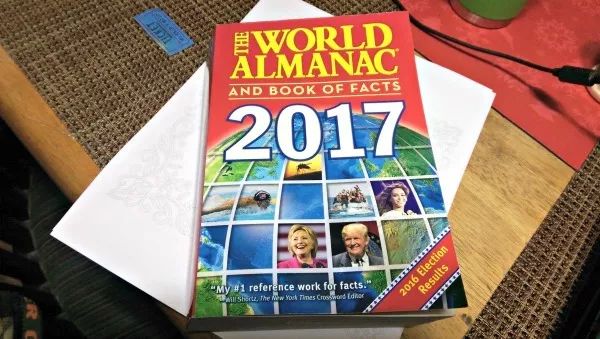 记重点｜查资料，英美这两本年鉴你可能用的到……