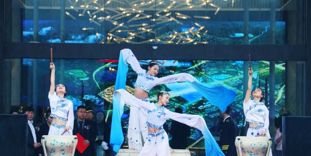 十月芳华，惊艳绽放丨峨眉·见山府冠领峨眉