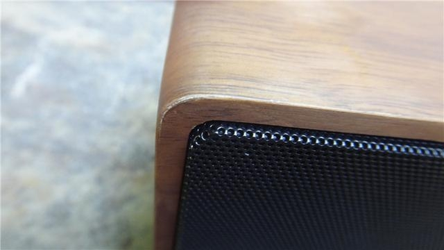 山进海顿迷你音箱收音机柔曼细音浸入耳