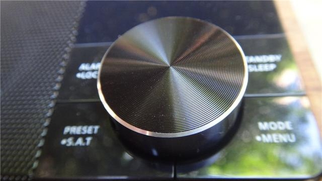 山进海顿迷你音箱收音机柔曼细音浸入耳