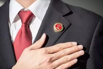 第808期：「新睛点」多人办完套现就被拉黑？钱没到手被这两男子“截胡”