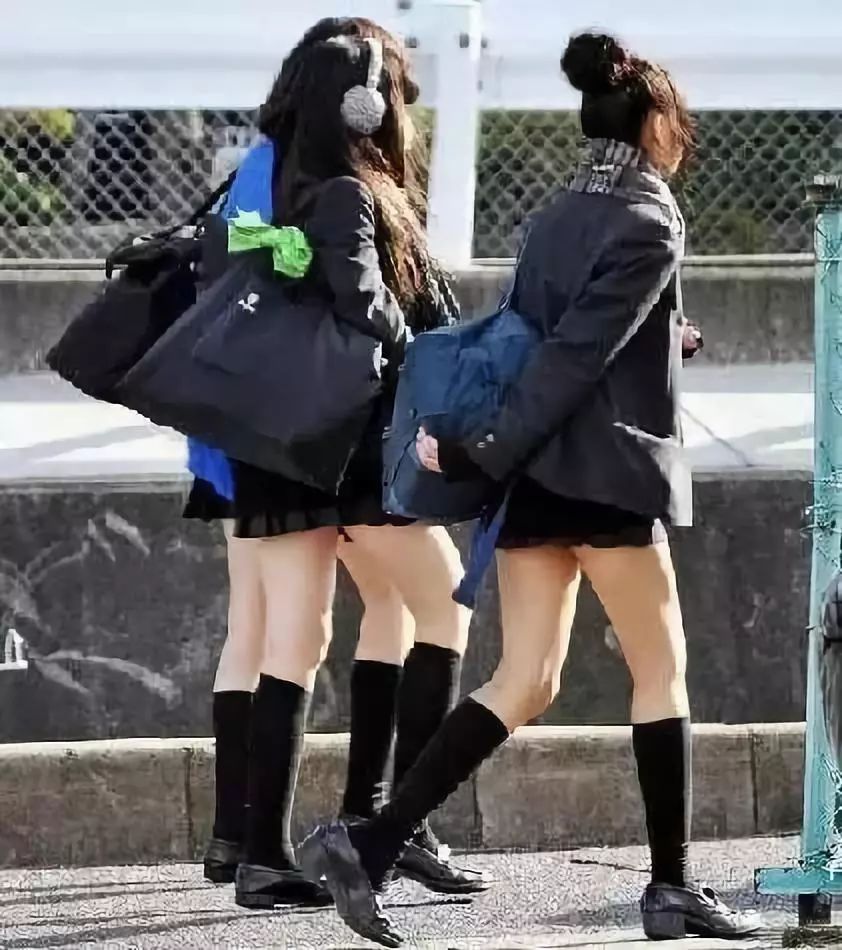 老寒腿护膝黑科技产品,日本加热护膝保暖老寒腿