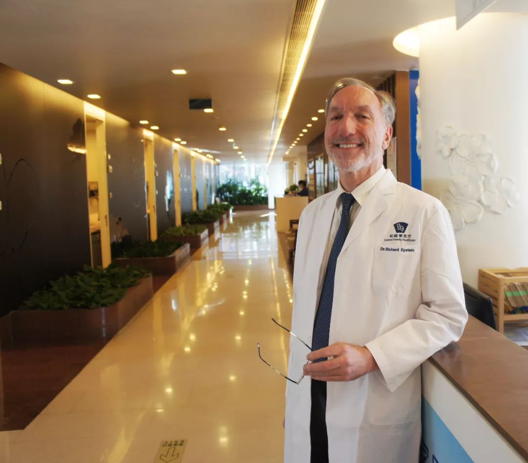 热烈欢迎艾思田教授（Prof.RichardEpstein）出任和睦家启望肿瘤中心医疗总监