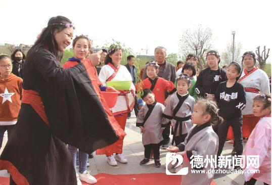 夏津韩红燕：博爱之心撑起一个温暖的“家”