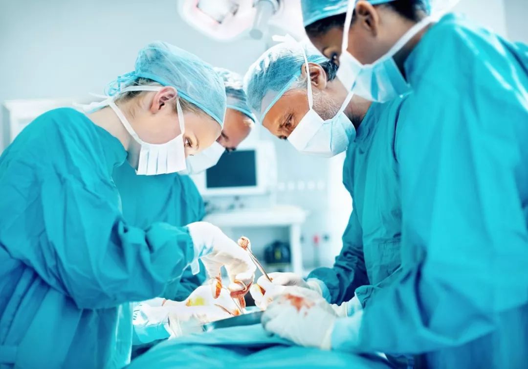 怀孕八个月胎死腹中的真实案例,33岁女子生3胎出了医疗事故