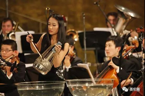 既是独奏家又是“鼓王”，这个年轻的中国姑娘用什么征服了BBC