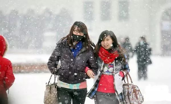 大同市将再次出现较强降雨天气,大同多地迎来降雪天气