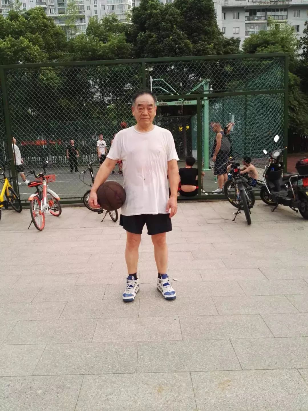 在美国治肺癌,左晖在美国治疗肺癌