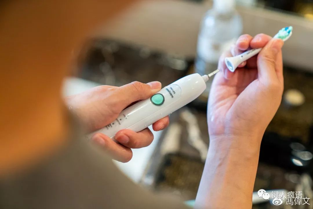 买电动牙刷值不值得,买电动牙刷有意义么