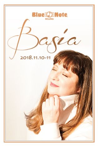 顶楼看演出｜弹中阮的法国演奏家，带你用“中国吉他”玩转爵士乐！