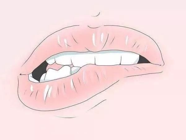 让双唇感受自然的轻抚-每人的兜里都有一位护士女孩