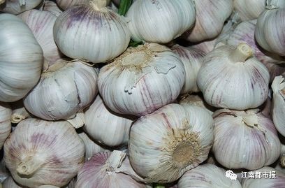 大米里面放花椒有什么好处,大米里面放花椒真的不长虫子吗