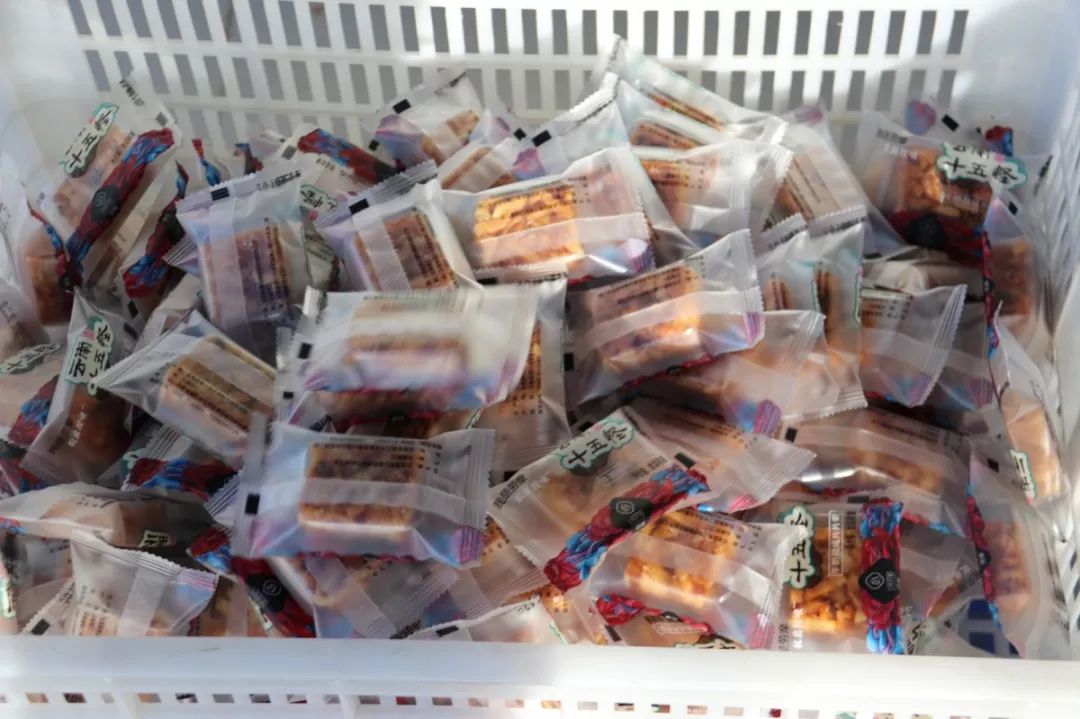 16斤鲜奶只出1斤乳扇，丽江也有自己的乳扇加工厂啦！只有1%的丽江人知道！