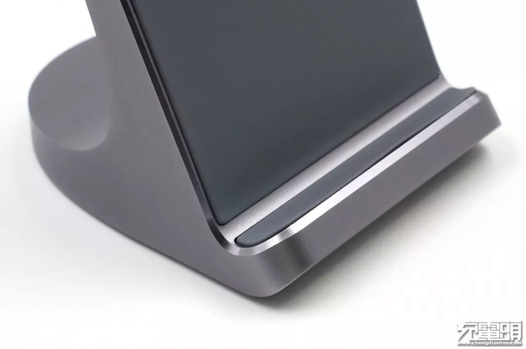 爱否s1无线充立式充电器,爱否开物pd充电器