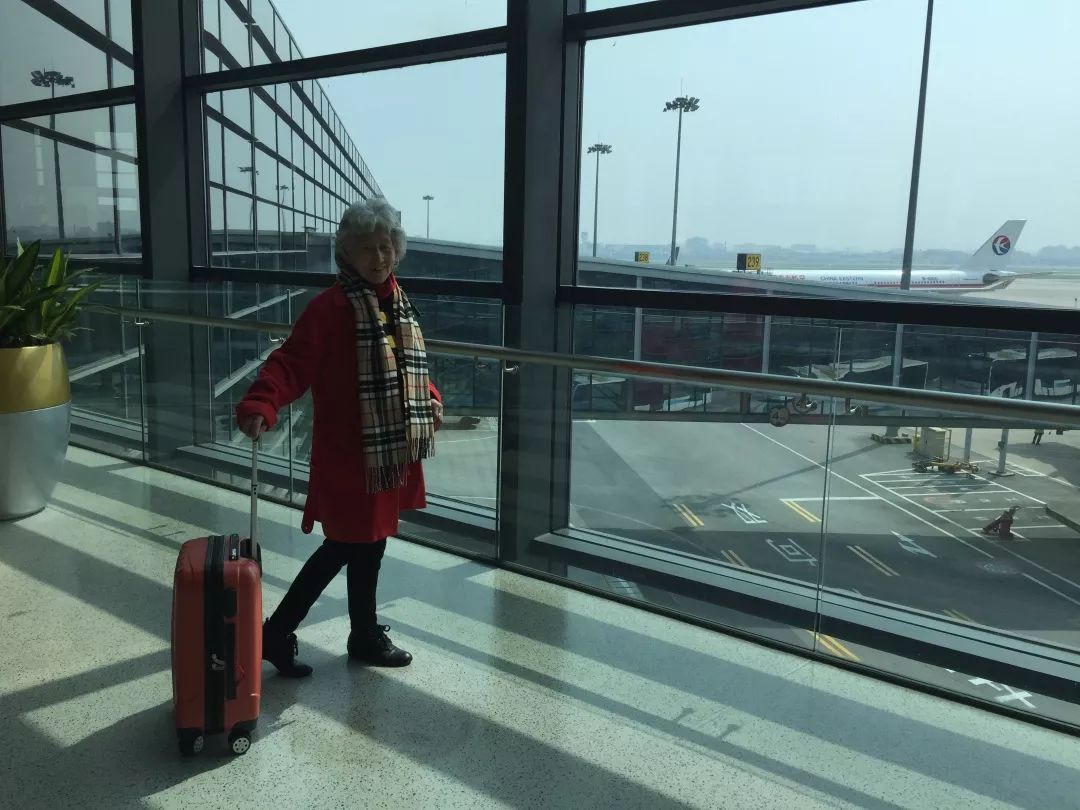 行囊装满的是人生,自己的行囊里装满了酸甜苦辣