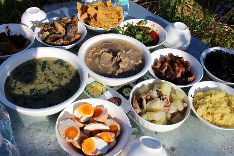 元江哈尼山寨旅游攻略,元江一年一度哈尼十月长街宴视频