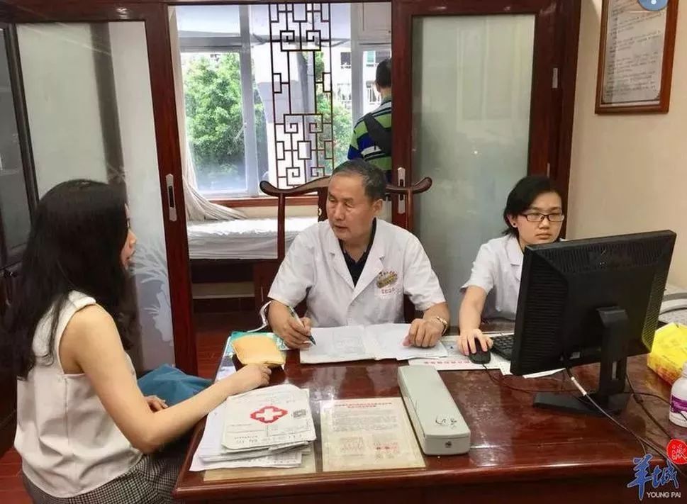 颈动脉血管硬化的症状和危害,颈动脉硬化和不均匀增厚