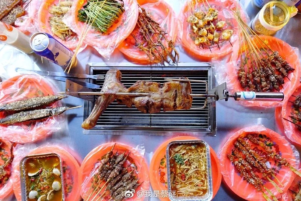 每一个喊着要减肥的海口人，最后都败给了这些宵夜摊！