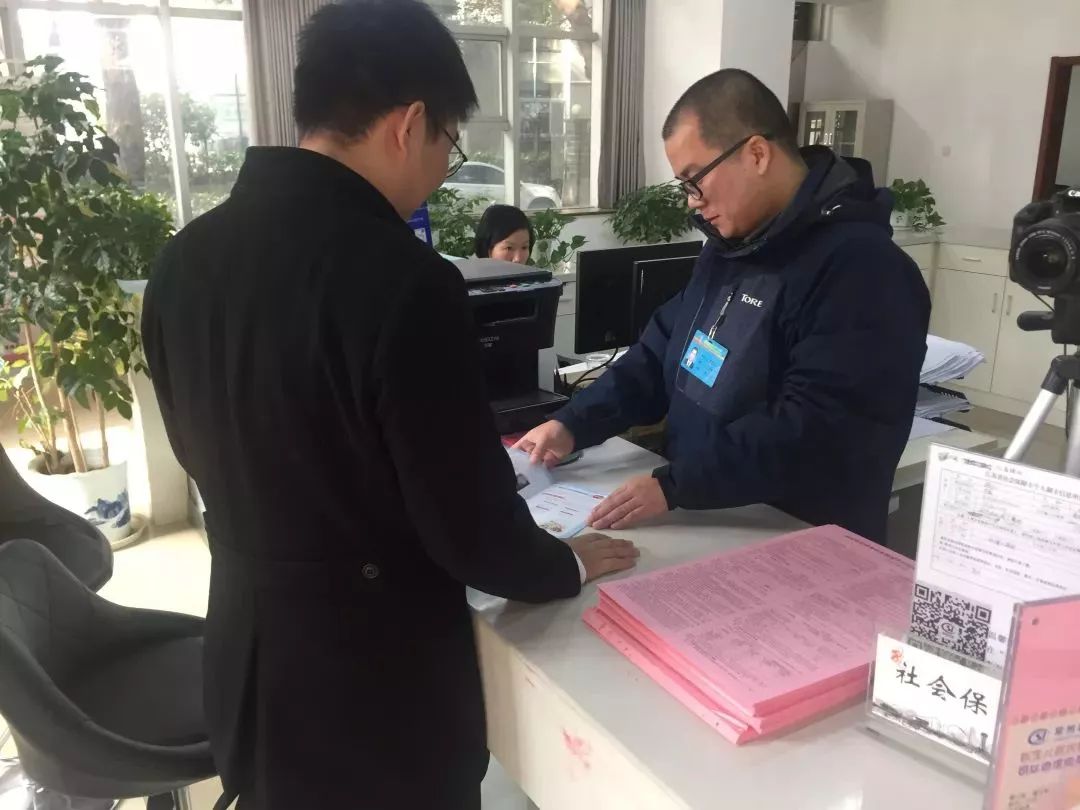 让数据多说话群众少跑腿,让数据多说话让群众少跑腿