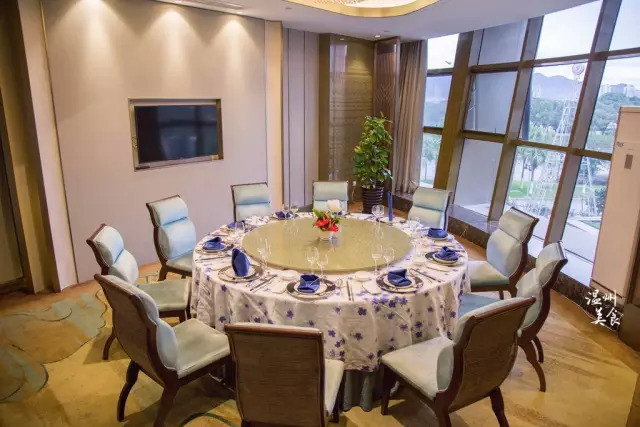 帝王蟹1499元,帝王蟹1299元