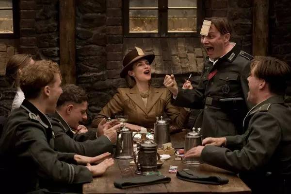 人手必看的6部电影,趁着年轻速看这10部电影