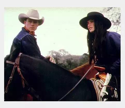 这个44岁的“西班牙玫瑰”，哭起来都是满满的高级感！