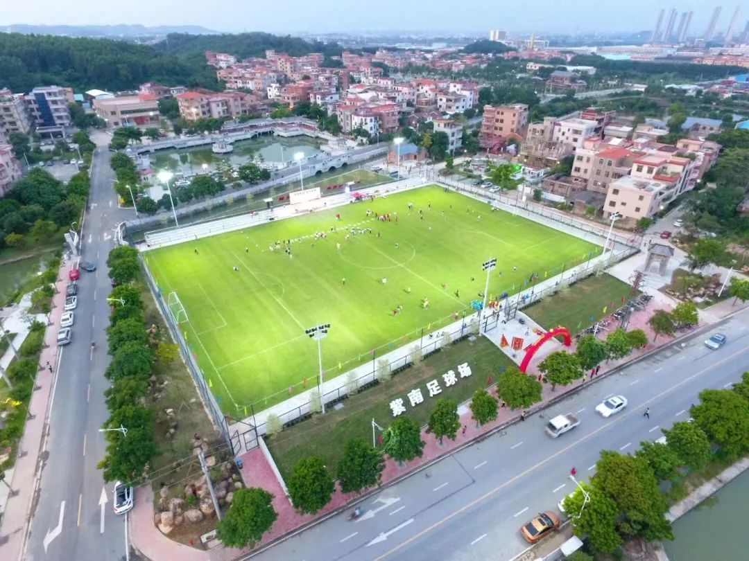 「城事」紫南足球场对外开放啦！这些街坊可限时免费踢球
