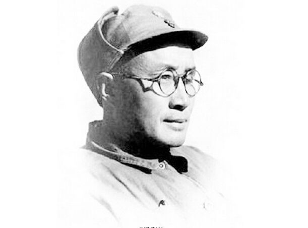 今天，缅怀“军神”*伯承刘**元帅