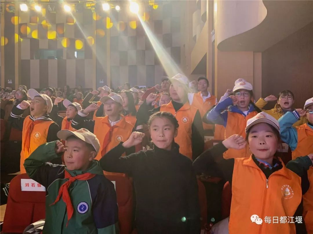 踏浪国际志愿者日,国际志愿者日文明实践志愿服务