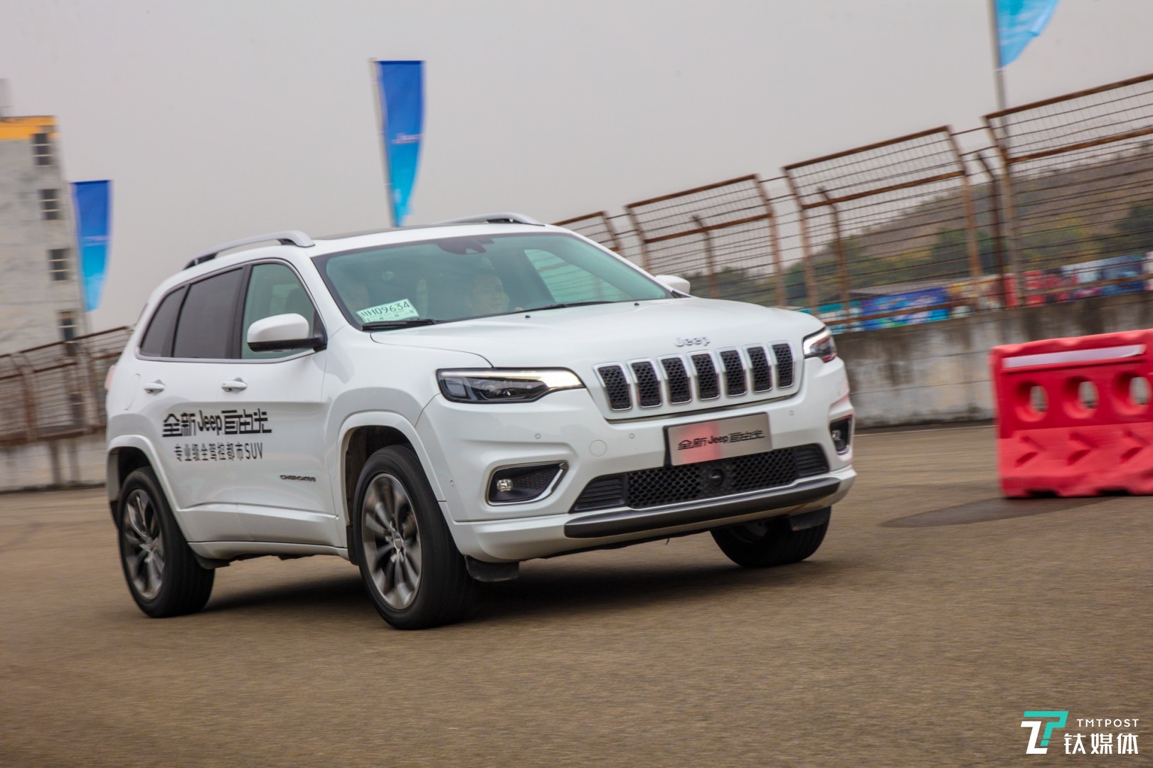 实测14年jeep自由光,jeep自由光2.0自吸动力测试