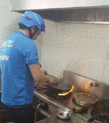 当*底卧**、做代购、救人命，外卖小哥才是隐藏在民间的高手，个个身怀绝技！