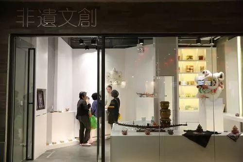 民盈国贸城相馆,民盈国贸城盛大开业