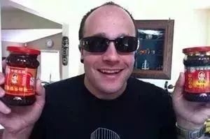 老干妈和马应龙是如何控制美国监狱的？