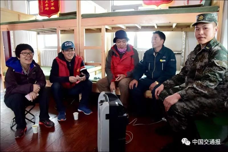 他们在生命禁区不断挑战极限，他们是世界屋脊上最美的雪域鸿雁