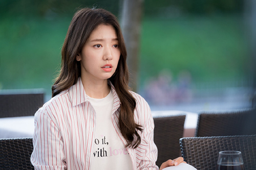 演技被群嘲,朴信惠的眼妆