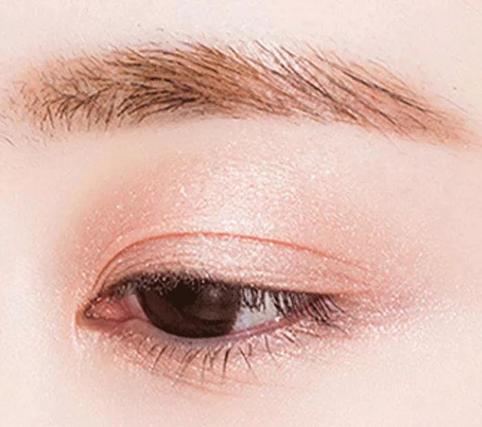 十级美颜都掩盖不住憔悴的面容,十级美颜也遮不住我的熊猫眼