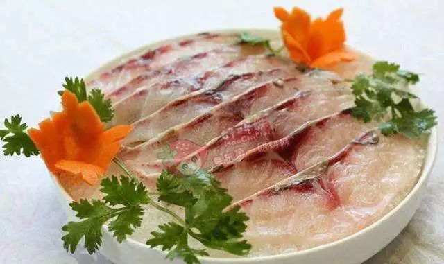 吃鱼生需要注意些什么,爱吃鱼的注意了这些部位最好别吃