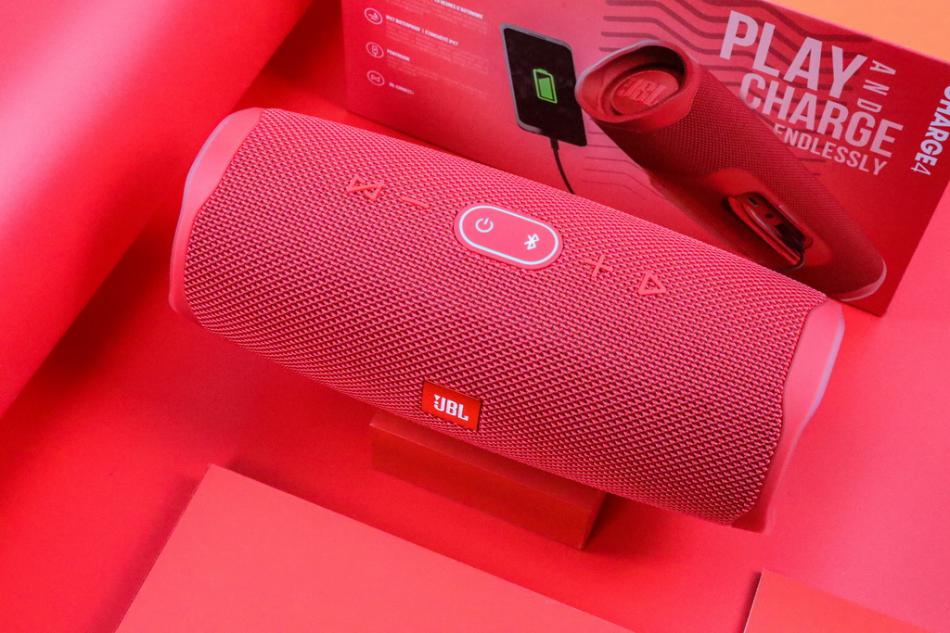 水中也能*放播**的好声音—JBLGE4体验