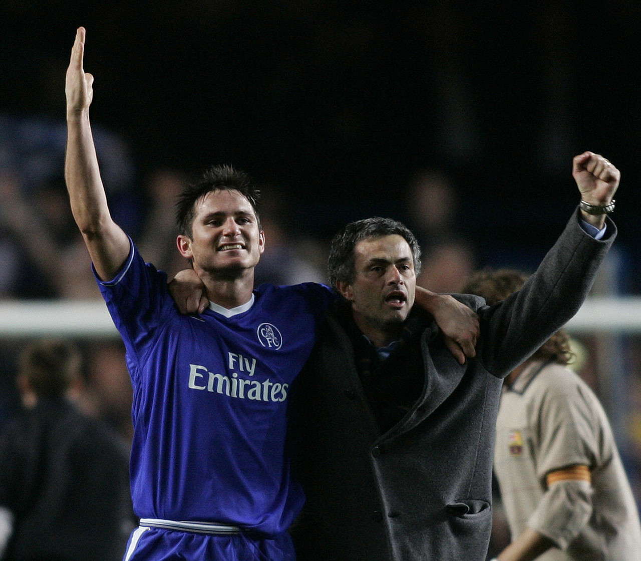 2005年欧冠蓝军淘汰巴萨,一场充斥着争议的史诗对决(上)