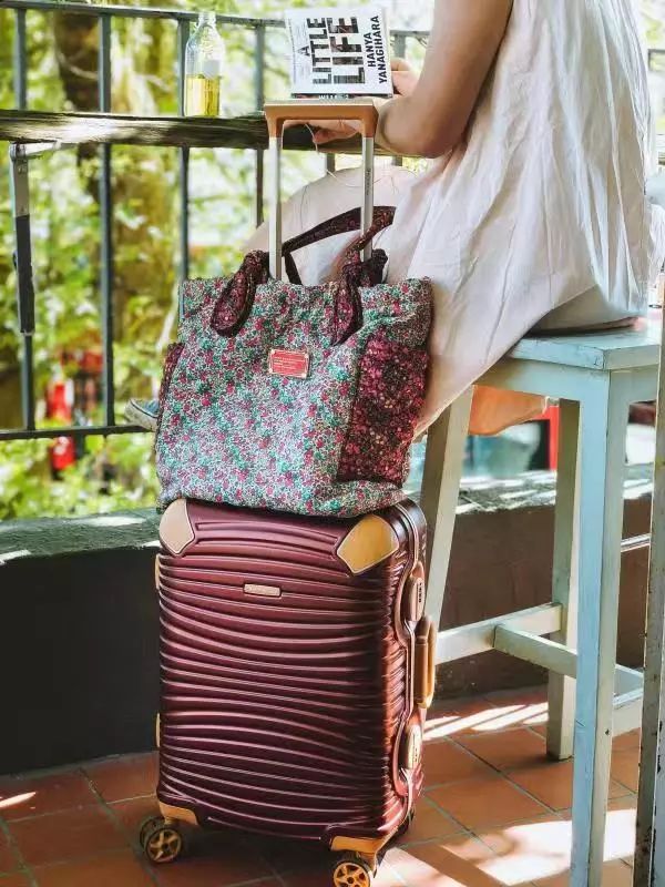 路过全世界只为遇见你原版,路过全世界只为等一人