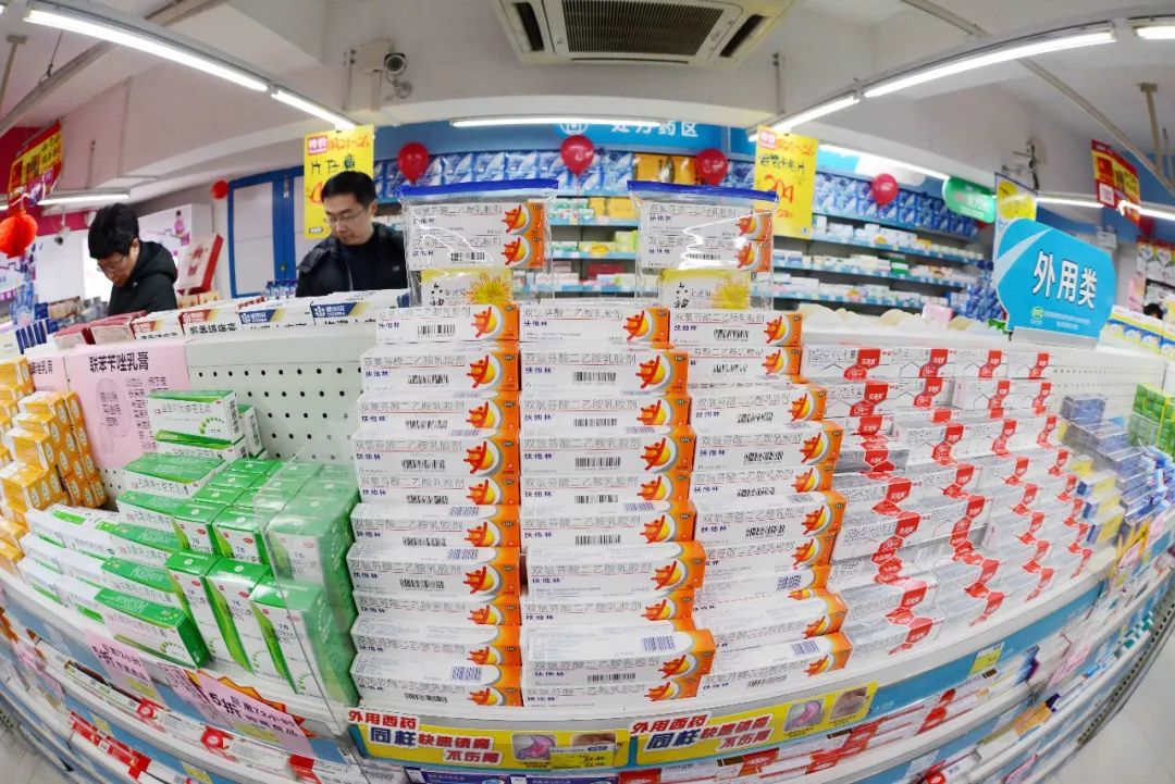 顾客问化妆品里有激素怎么回答,顾客问产品含激素吗怎么回复