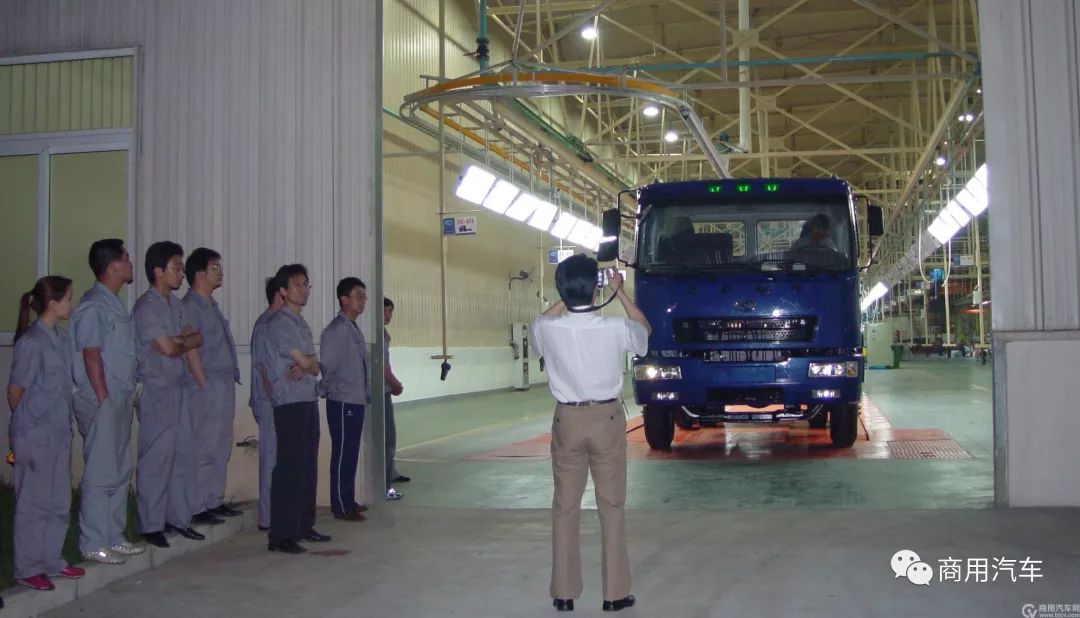 从小厂到大厂：华菱星马演绎中国品牌精彩范例