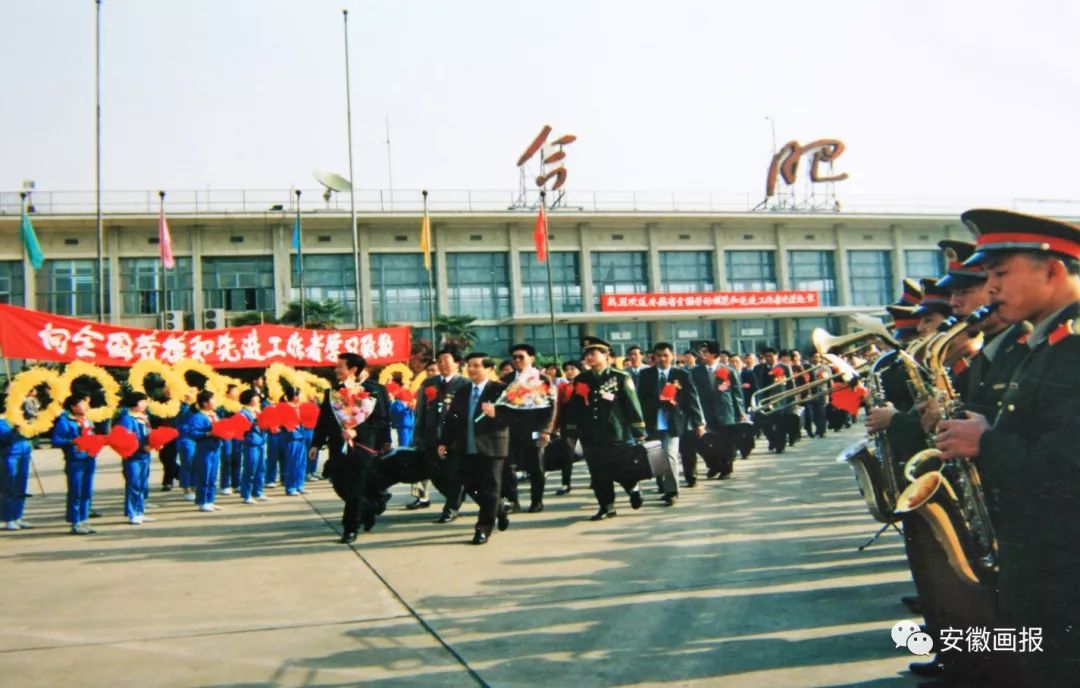 启航央视新闻,央视两会特别报道奋楫扬帆新征程