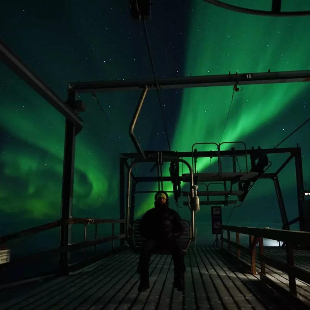 极光是上帝送给秋波吗,极光是上帝的烟火