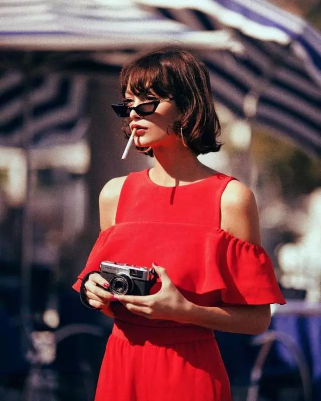 关于「高级」的N种打开方式，红色算一种