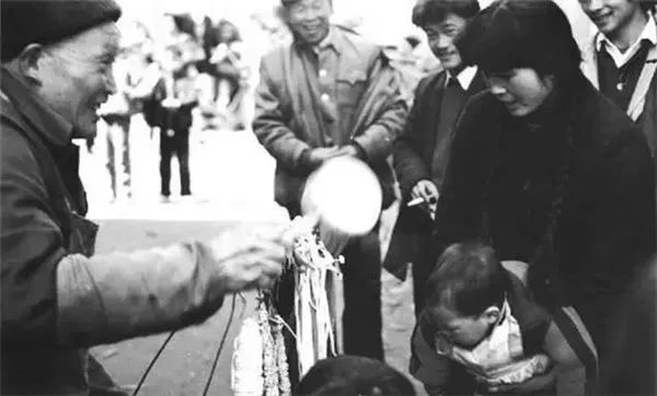 新华社今日头条,新华社官方推送