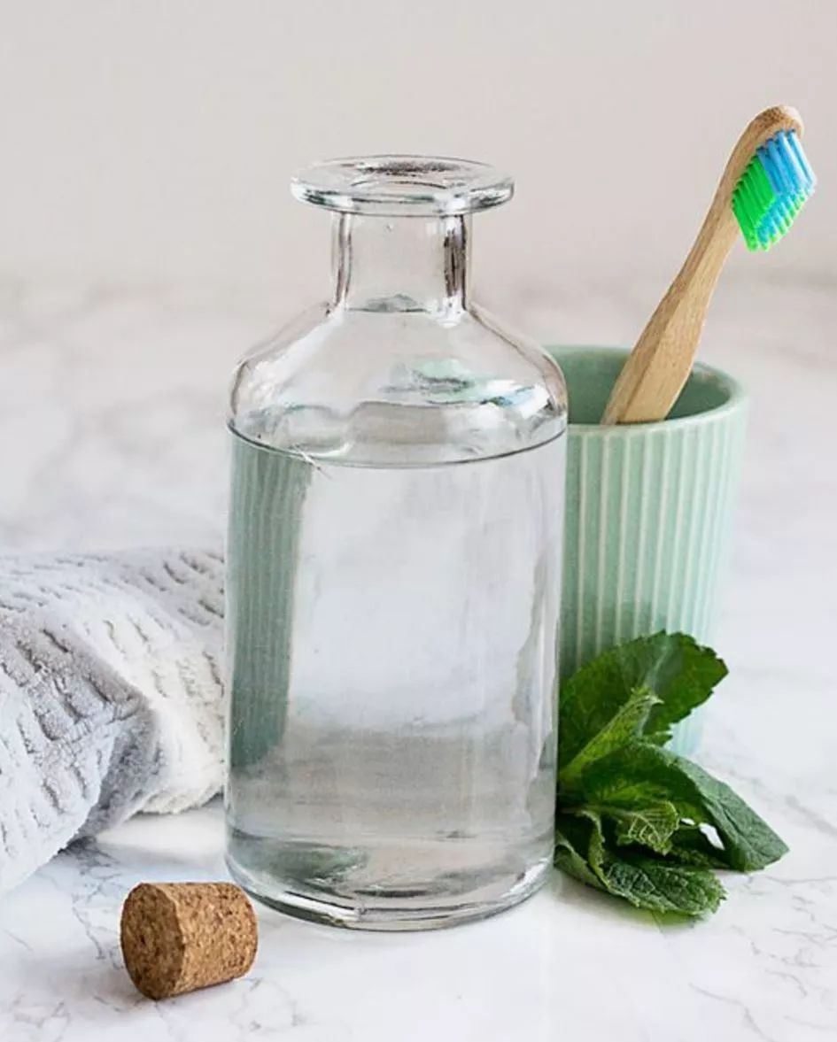 羽绒服脏了很难洗教你一招,羽绒服脏了教你一招立刻变新